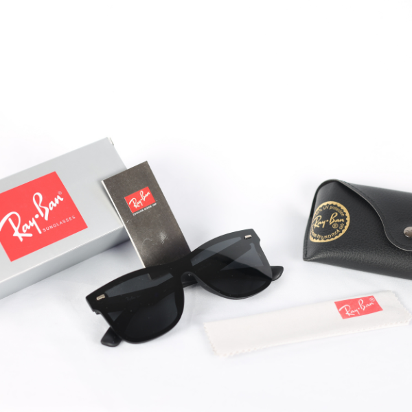 🕶️🔥 Ray-Ban Black Prestige